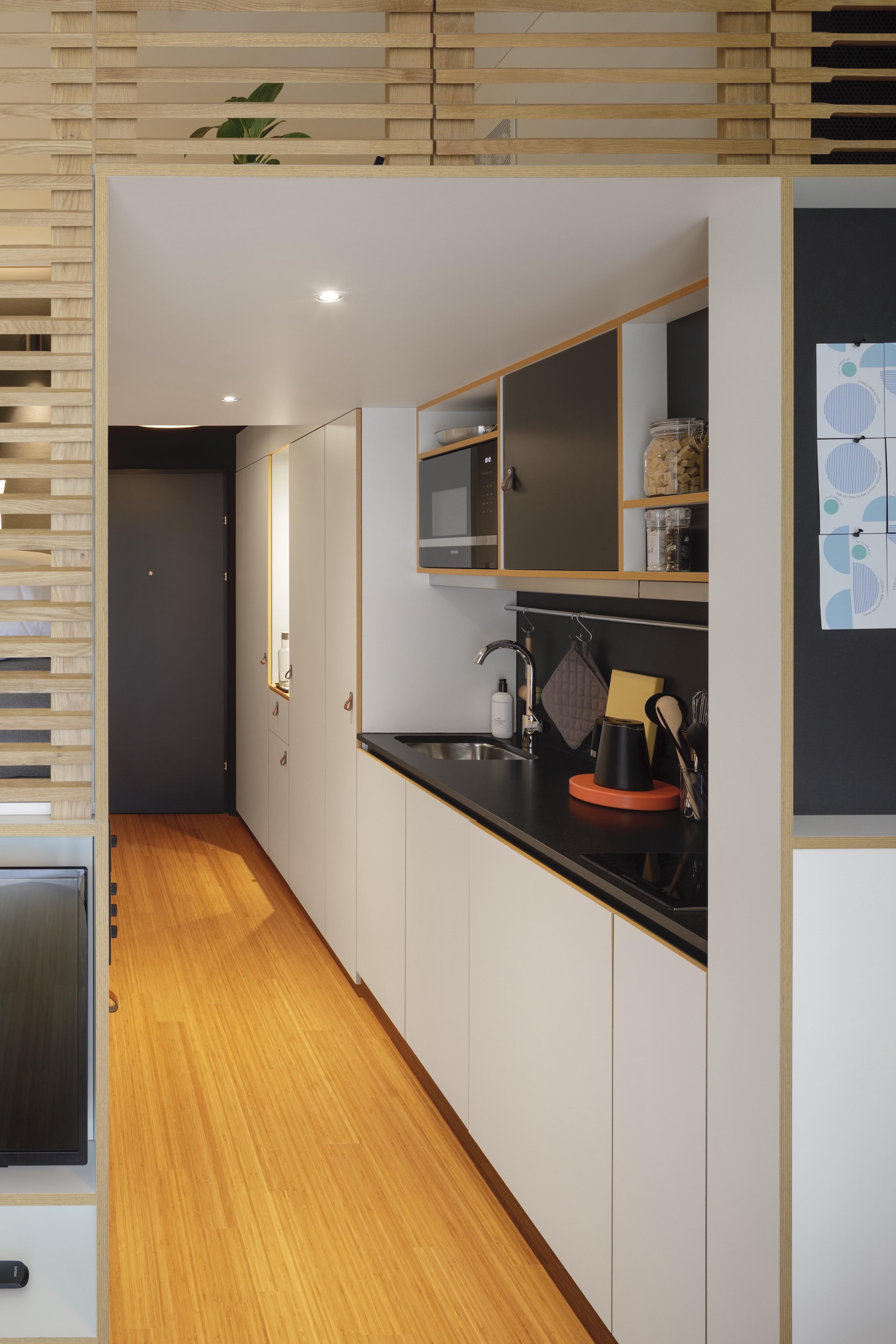 Zoku 4* Viena